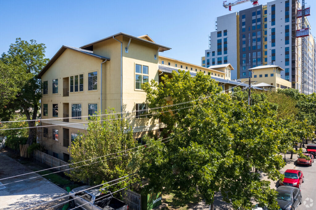 900-west-austin-tx-building-photo-1 9HUNDRED Apartments in Austin, Texas - Exterior
